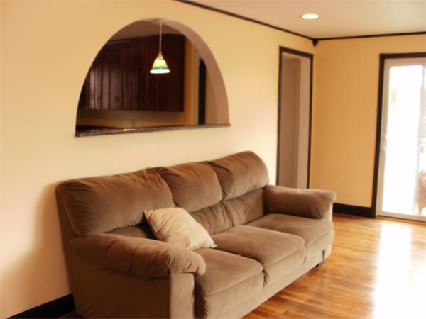 69 Maple Street Hamilton, MA 01982 - Photo 4 of 7 Gallery Image 4
