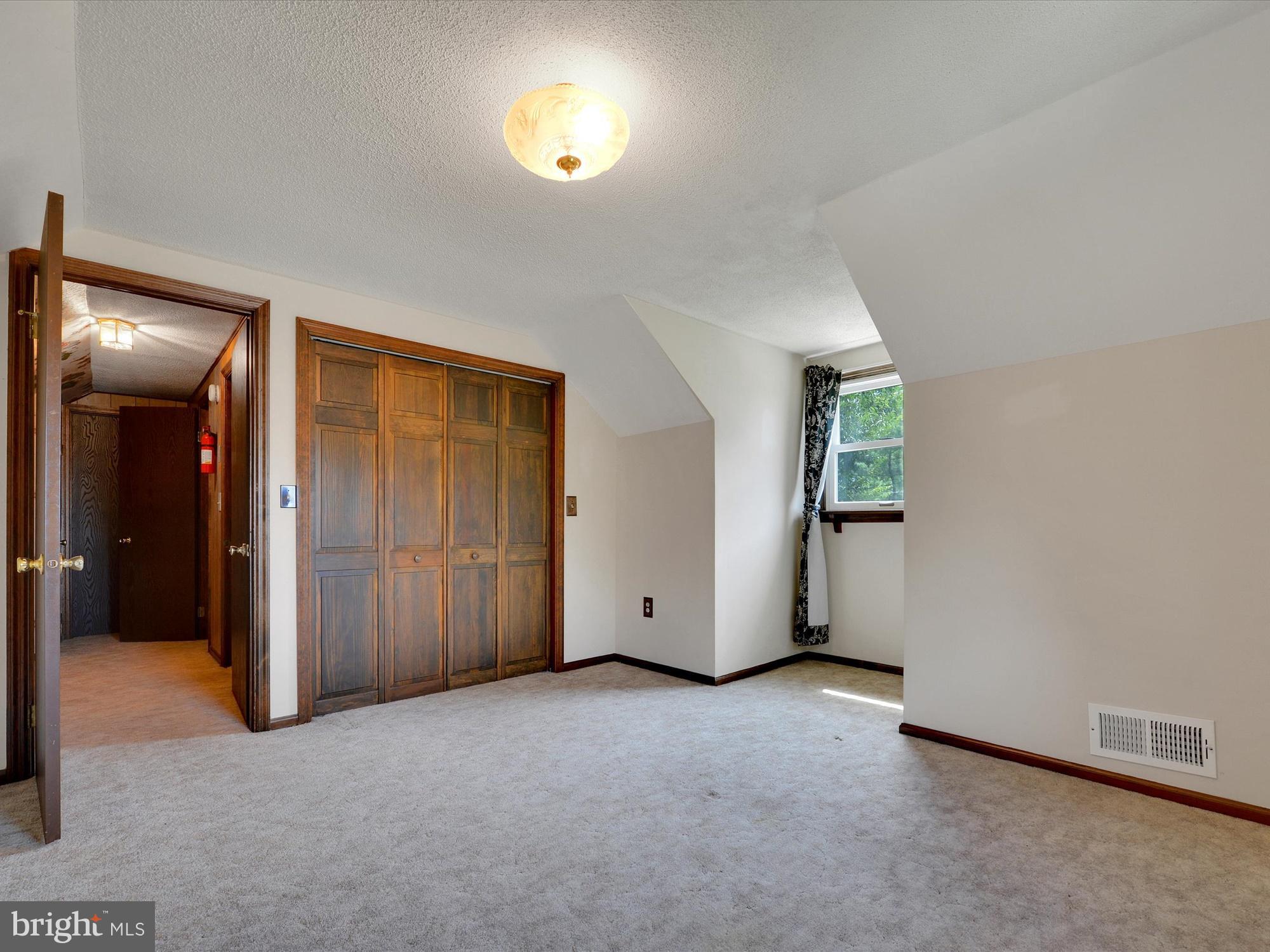813 Disston View Drive Lititz, PA 17543 - Photo 17 of 26 Bedroom 3