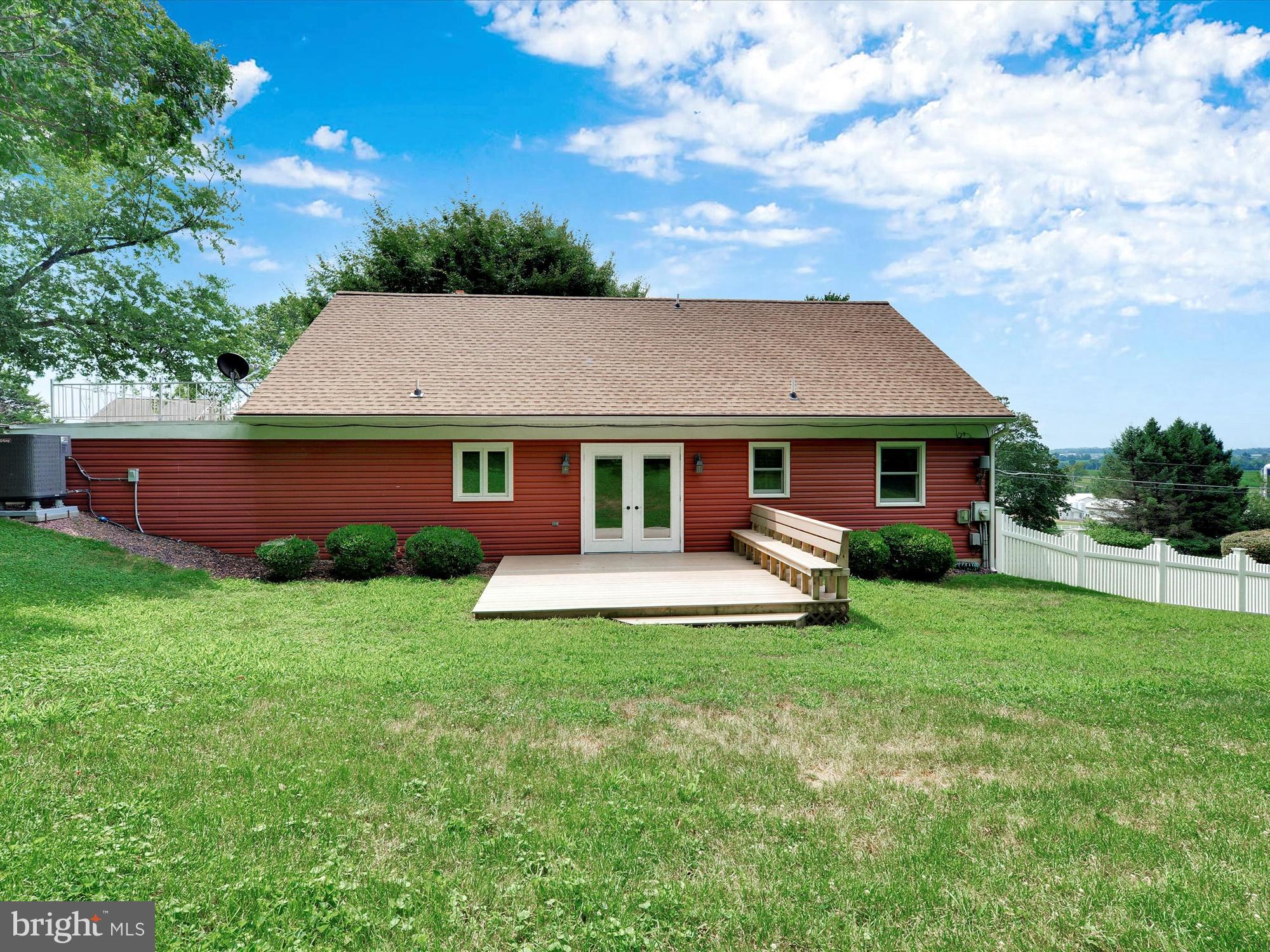 813 Disston View Drive Lititz, PA 17543 - Photo 22 of 26 Rear View