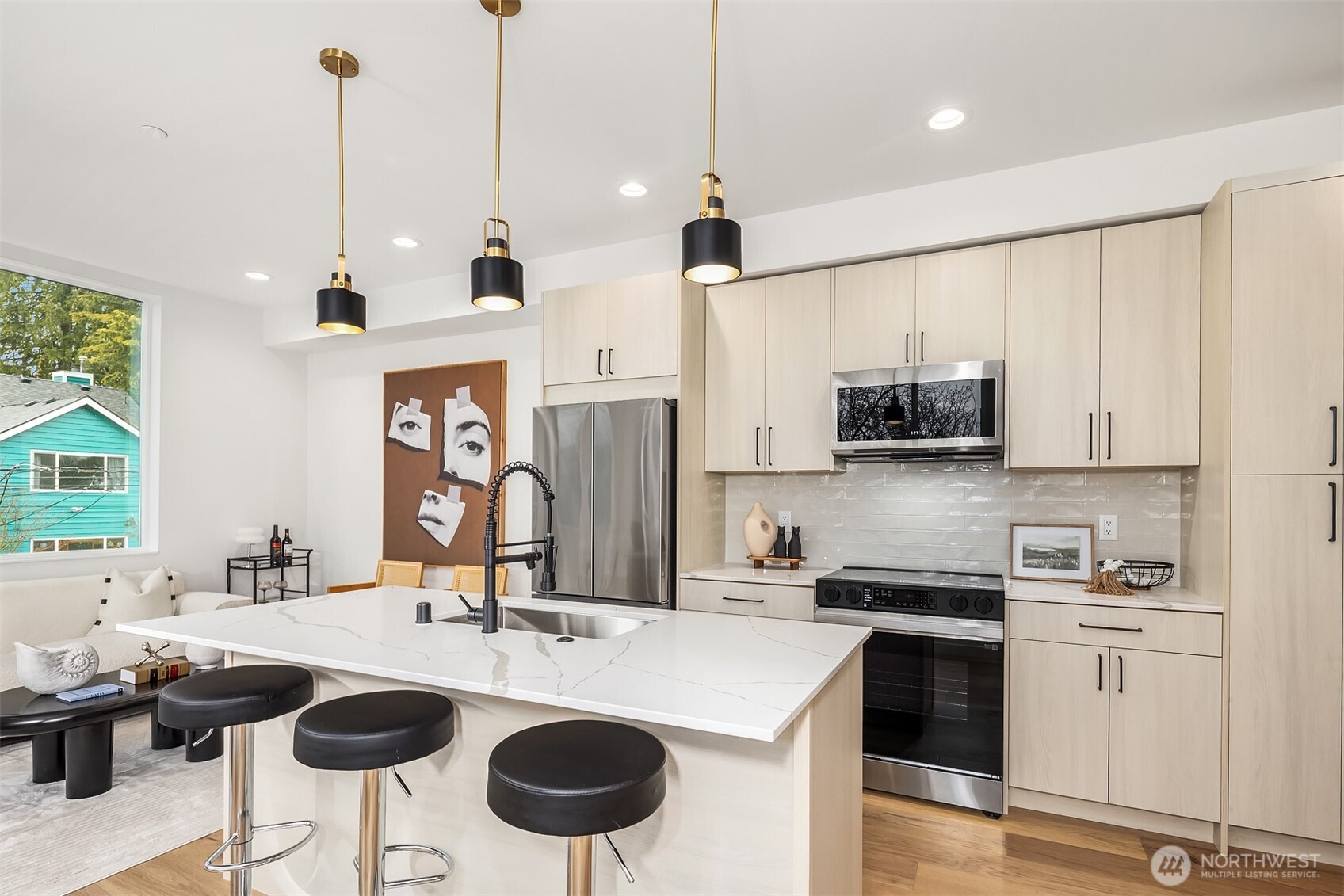 2340 North 64th Street, Unit B Seattle, WA 98103 - Photo 4 of 18 Gallery Image 4