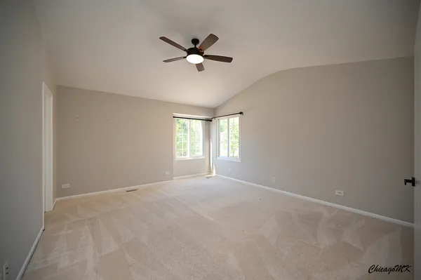 $324,900 | 425 Locksley Drive, Streamwood, IL 60107