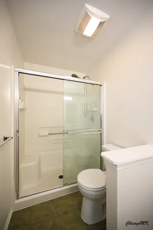 $324,900 | 425 Locksley Drive, Streamwood, IL 60107