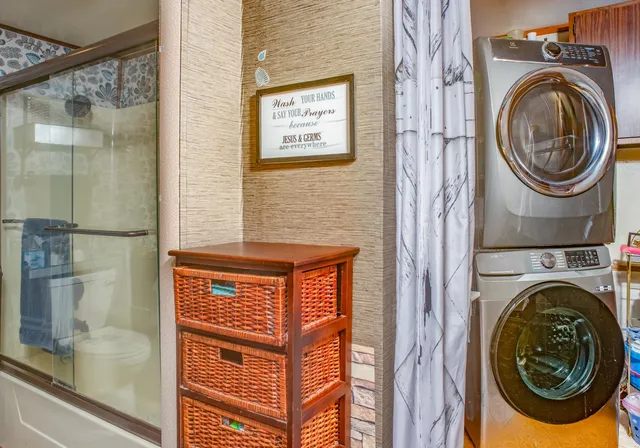 $450,000 | N1531 County Rd B, Coloma, WI 54930