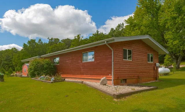 $450,000 | N1531 County Rd B, Coloma, WI 54930