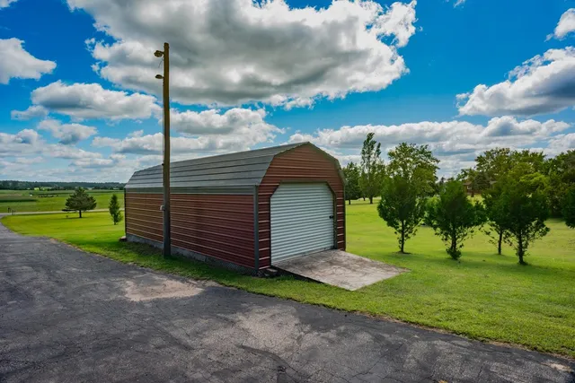 $450,000 | N1531 County Rd B, Coloma, WI 54930