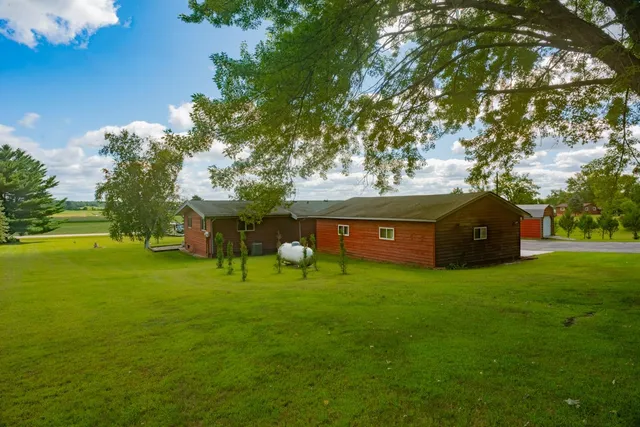 $450,000 | N1531 County Rd B, Coloma, WI 54930