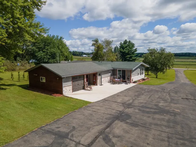 $450,000 | N1531 County Rd B, Coloma, WI 54930