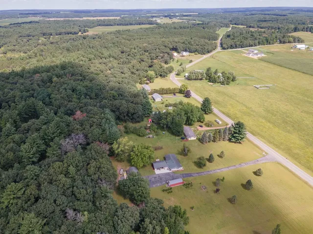 $450,000 | N1531 County Rd B, Coloma, WI 54930