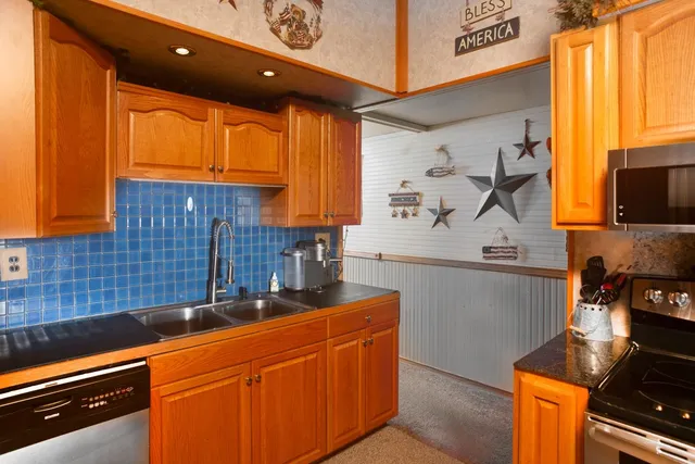 $450,000 | N1531 County Rd B, Coloma, WI 54930