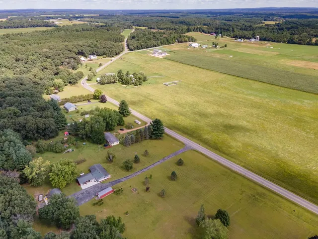 $450,000 | N1531 County Rd B, Coloma, WI 54930