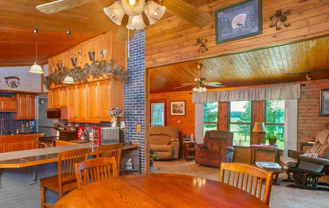 $450,000 | N1531 County Rd B, Coloma, WI 54930