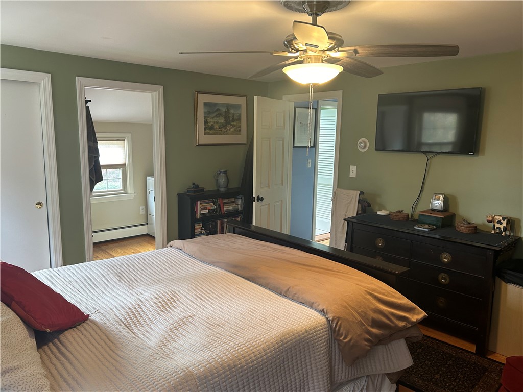 7 Boulevard East Middletown, RI 02842 - Photo 12 of 23