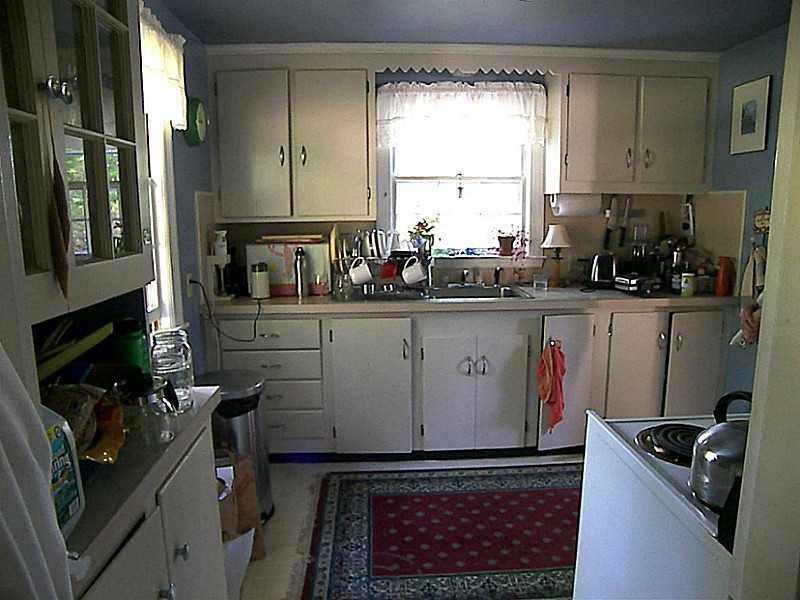 74 Old County Road York, ME 03902 - Photo 3 of 10 Kitchen.