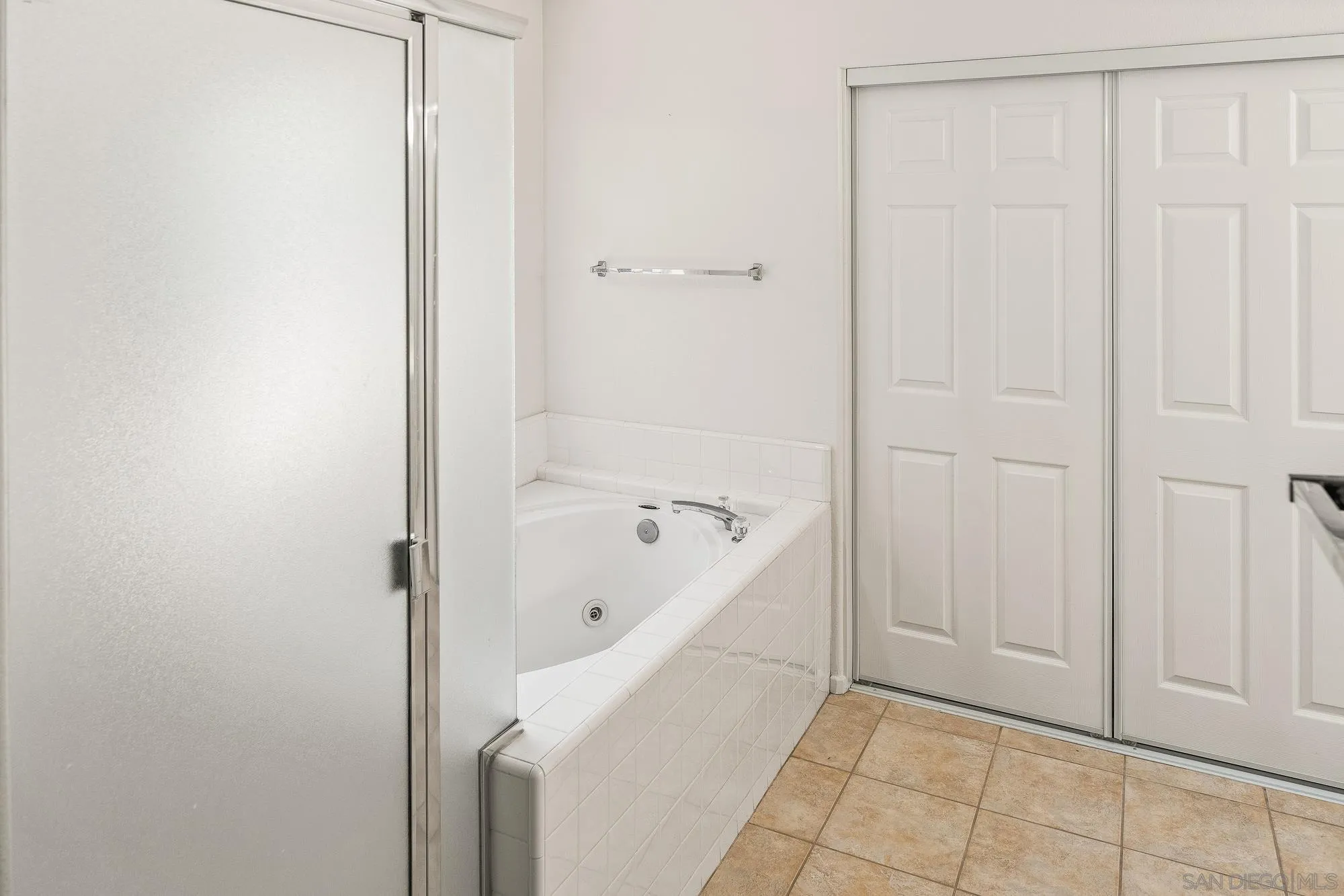 342 Spring Canyon Way Oceanside, CA 92057 - Photo 13 of 22 Gallery Image 13
