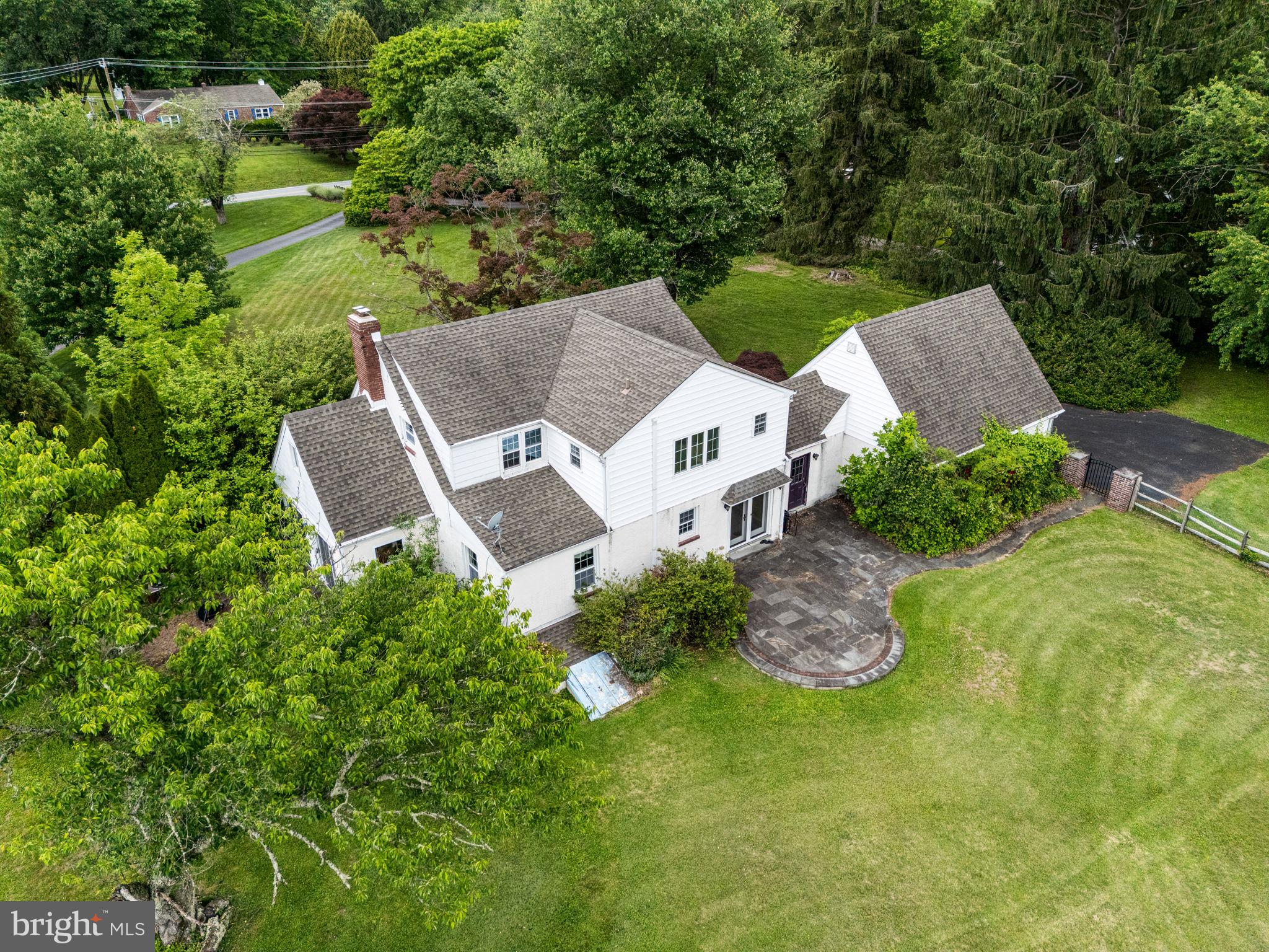 923 Shiloh Road West Chester, PA 19382 - Photo 6 of 33