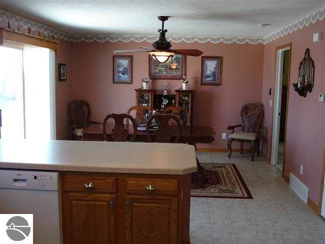 4295 East Wing Road Mount Pleasant, MI 48858 - Photo 8 of 52 1745461-7.JPG