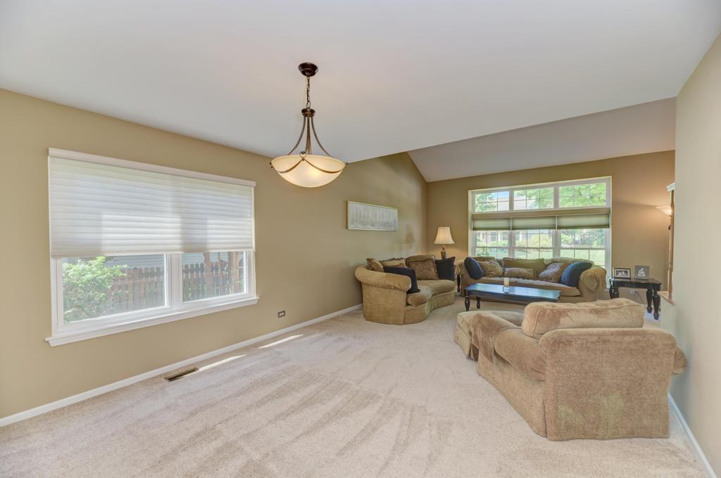 1216 Churchill Road Bartlett, IL 60103 - Photo 12 of 56
