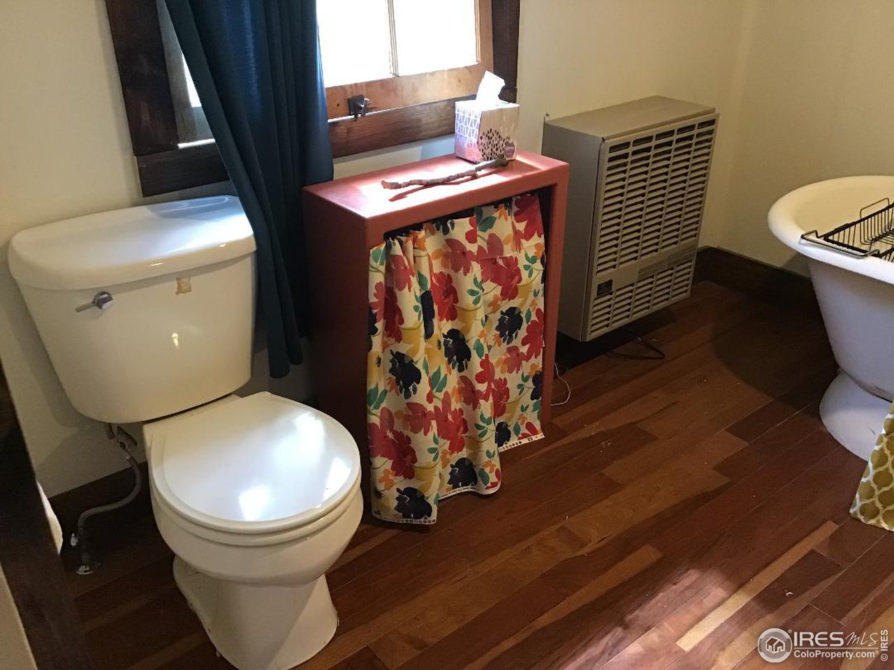 2488 Riverside Drive Lyons, CO 80540 - Photo 11 of 18 bathroom