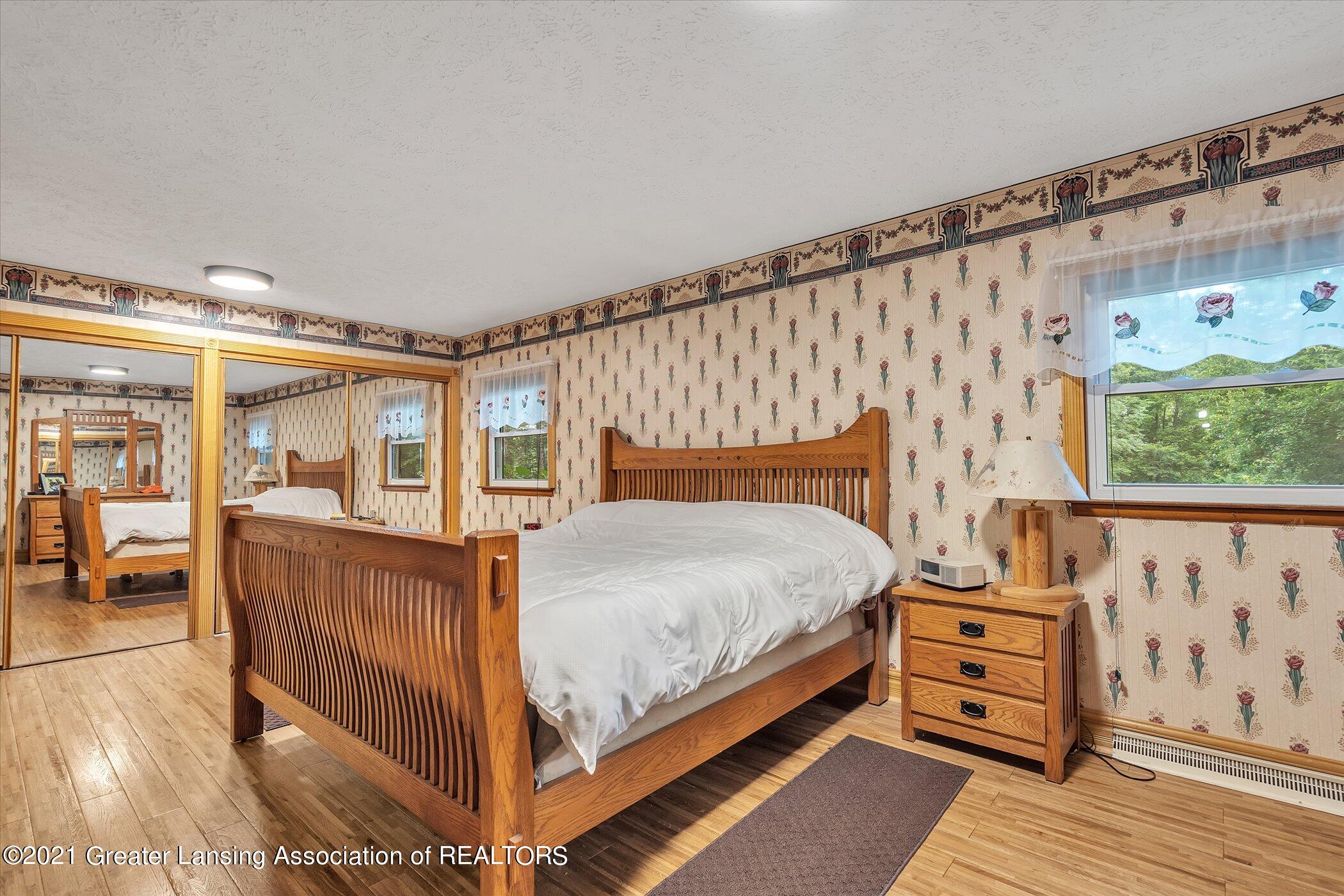 2821 North Aurelius Road Lansing, MI 48910 - Photo 17 of 48 17-2821 Aurelius Rd-Windowstill-Real-Est
