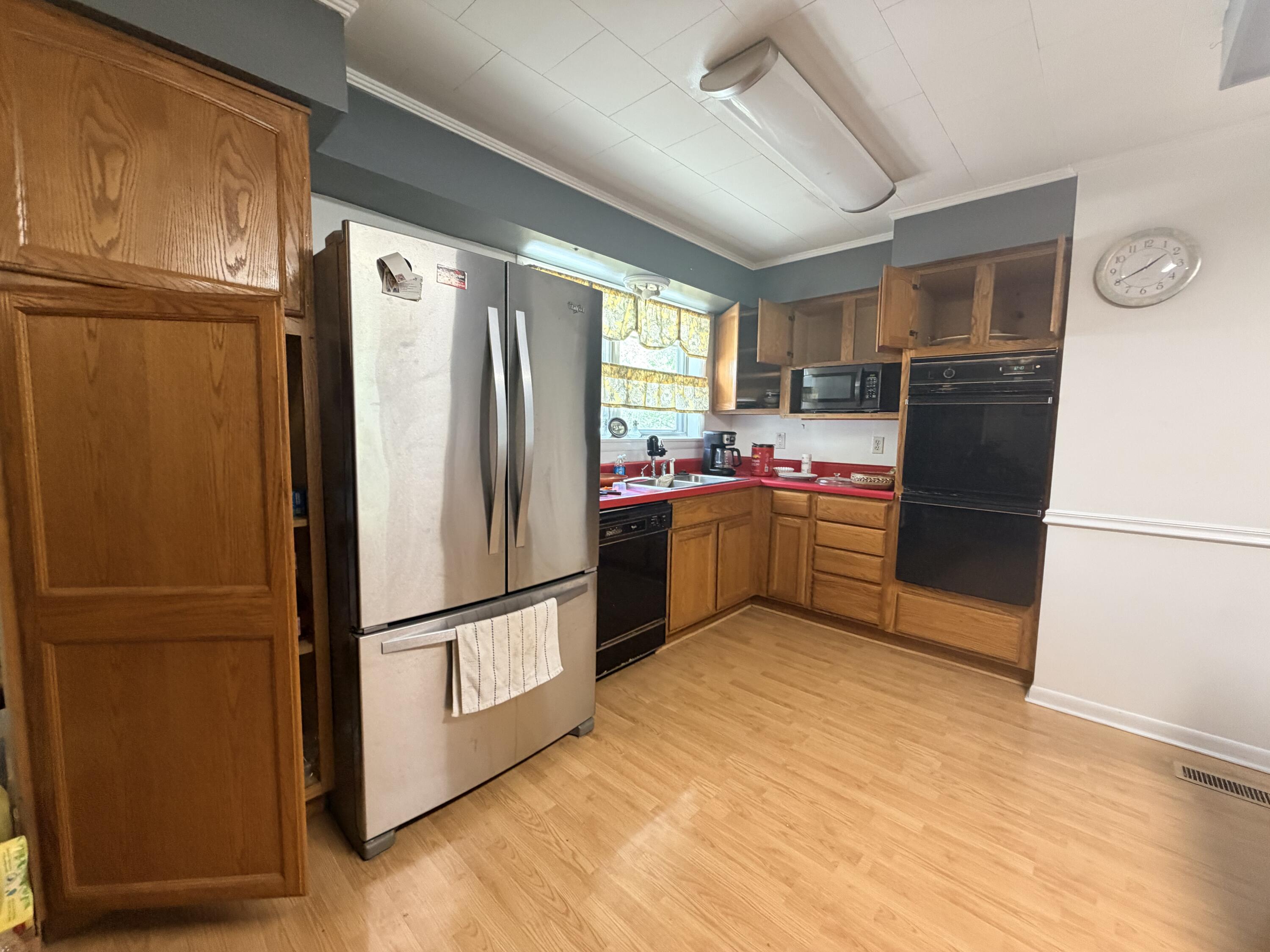 218 Broyles Road Spring City, TN 37381 - Photo 3 of 19 IMG_2056