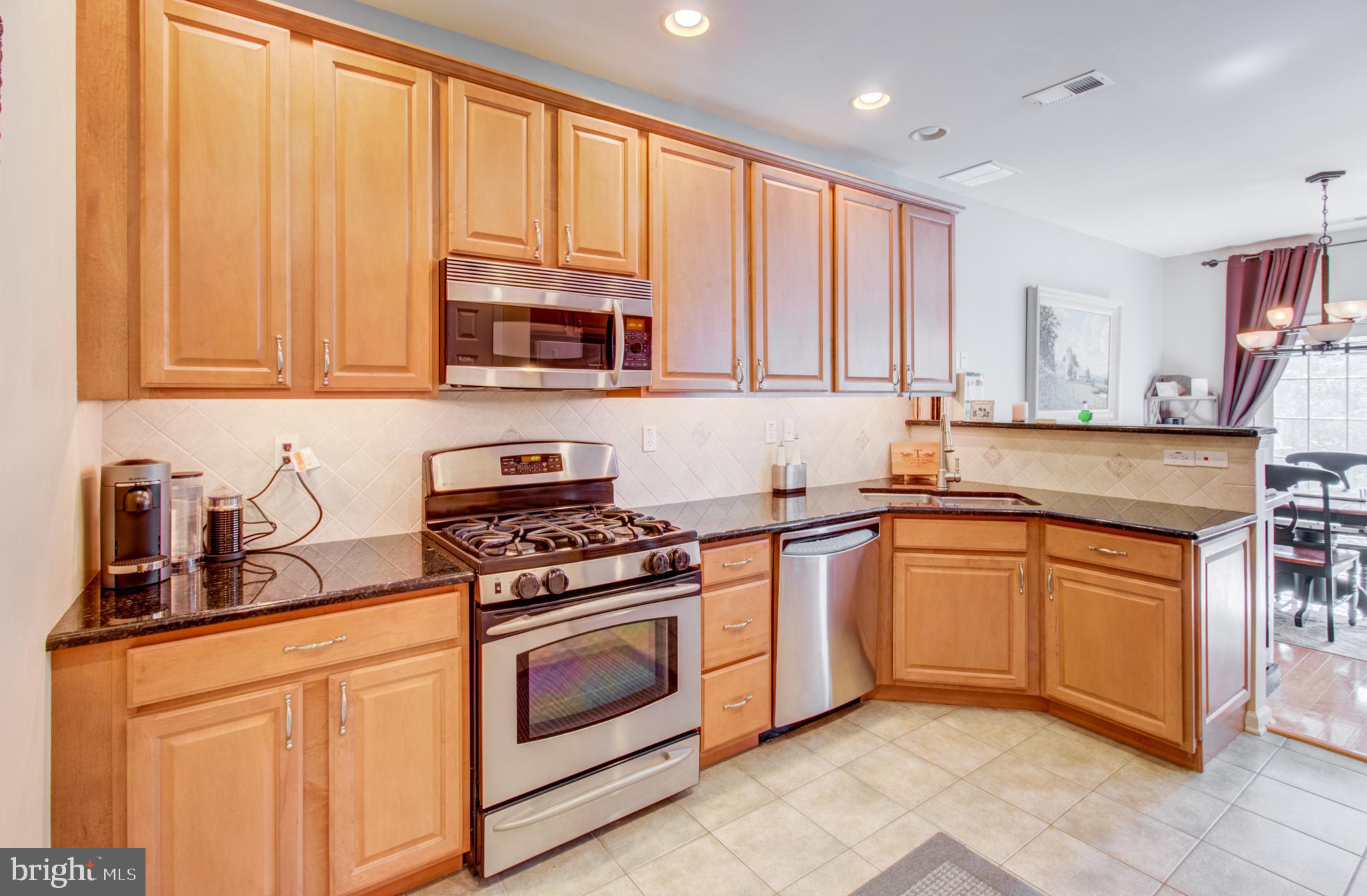 29 Blake Drive Pennington, NJ 08534 - Photo 6 of 27