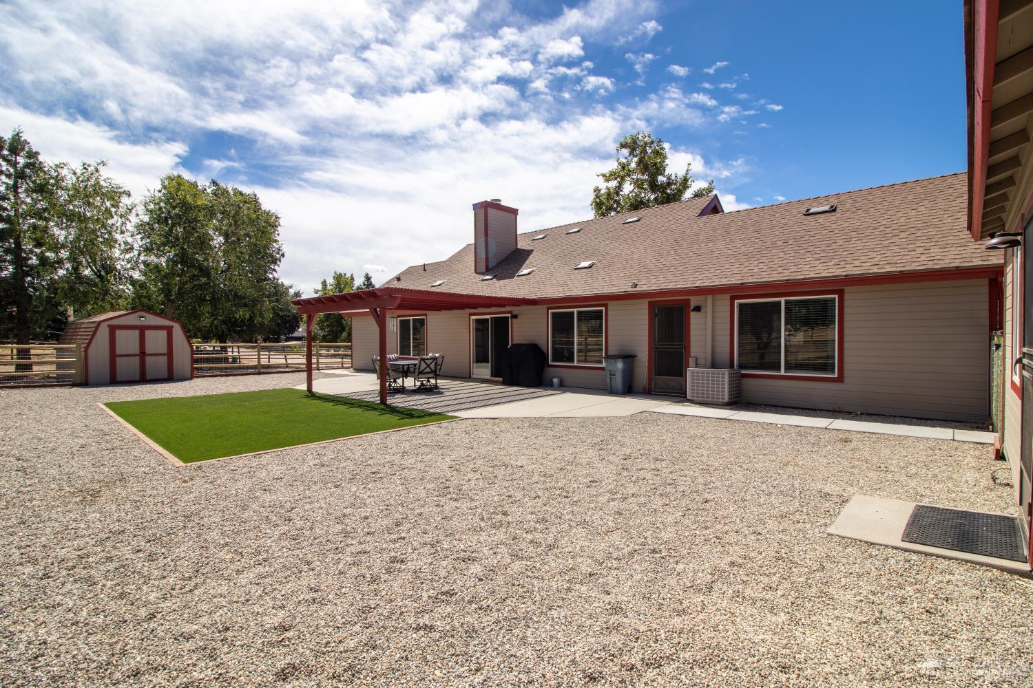 26961 Bear Valley Road Tehachapi, CA 93561 - Photo 32 of 40 Gallery Image 32