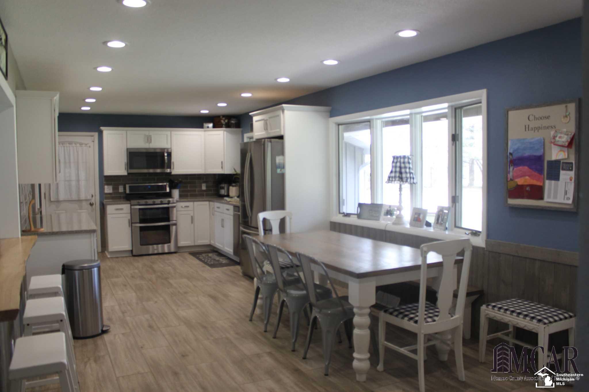 15655 Albain Road Petersburg, MI 49270 - Photo 8 of 32 Georgous Kitchen
