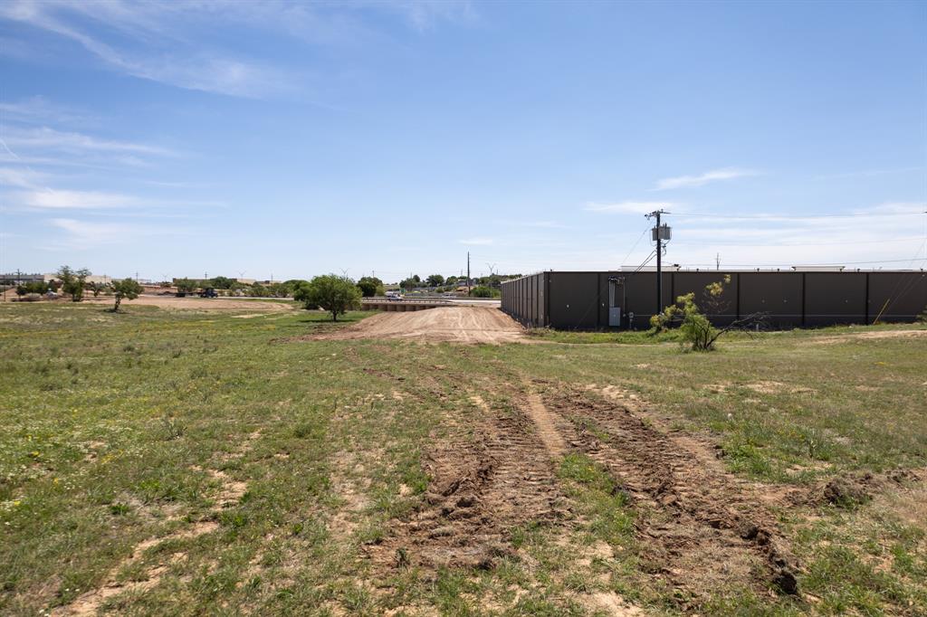 2102 North Ridge Road Lubbock, TX 79403 - Photo 11 of 18