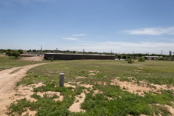 $364,000 | 2102 North Ridge Road, Lubbock, TX 79403
