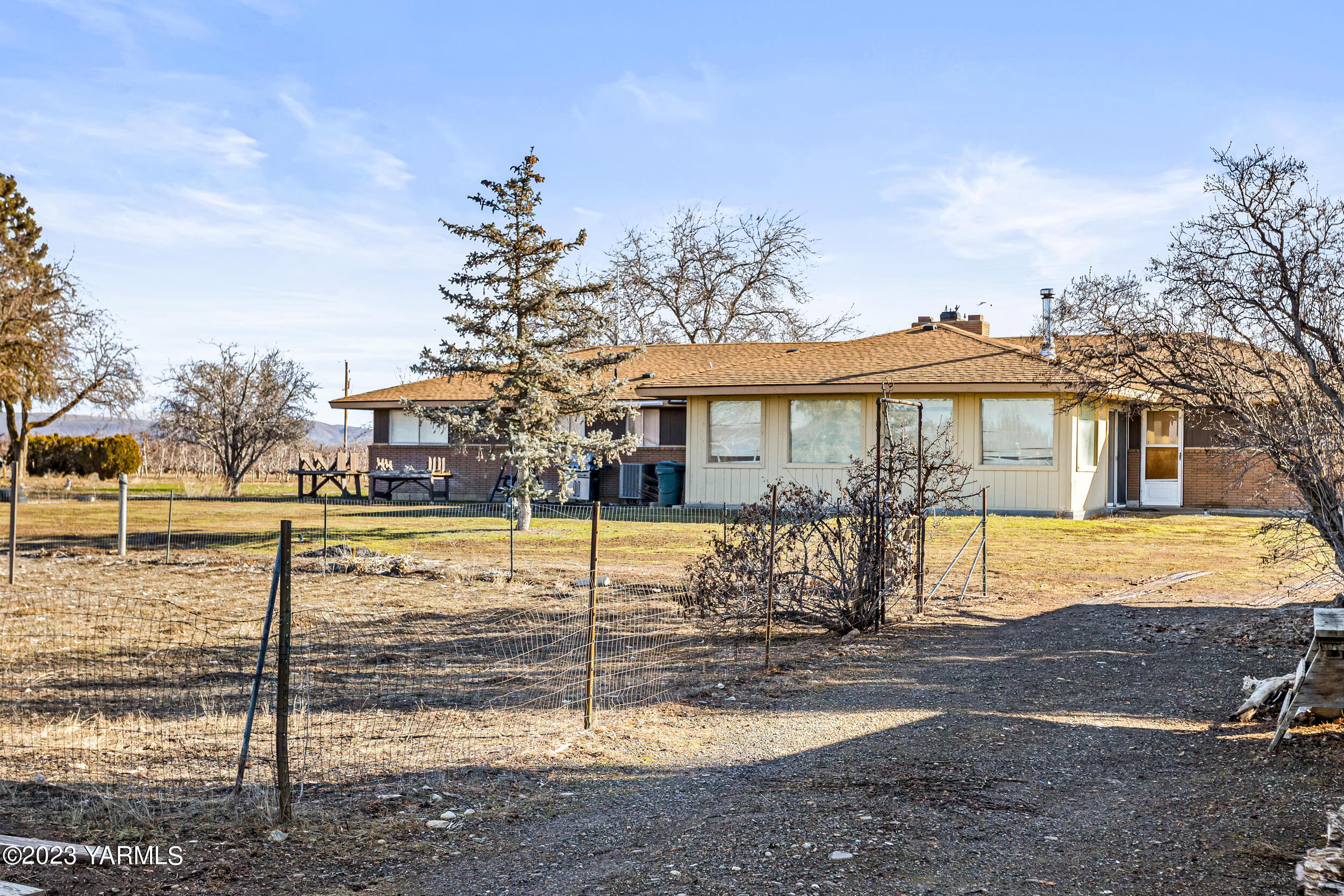 3570 Lateral B Road Wapato, WA 98951 - Photo 31 of 32 a view of a house with swimming pool