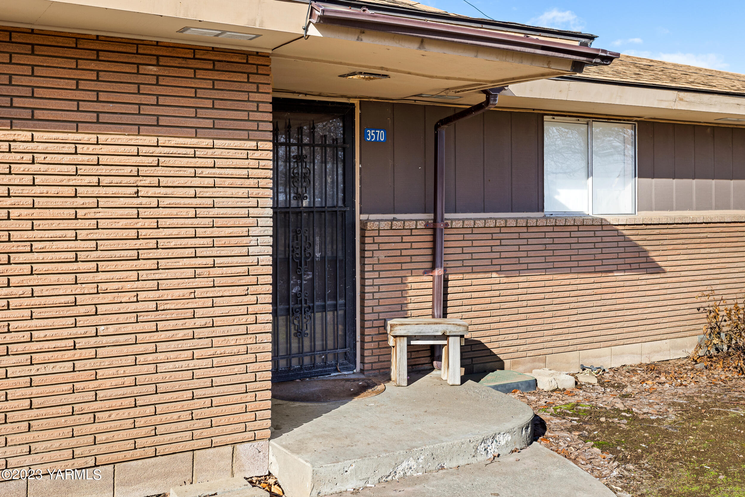 3570 Lateral B Road Wapato, WA 98951 - Photo 6 of 32 a view of a house with a balcony