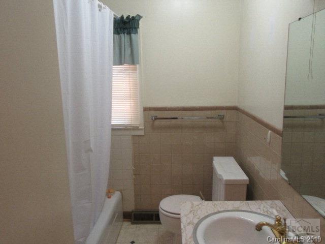 2298 Lail Road Glen Alpine, NC 28655 - Photo 11 of 16 Gallery Image 11