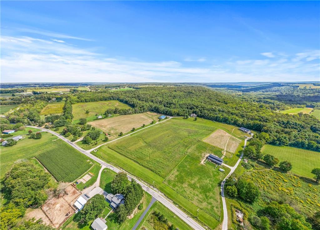 810 Hamburg Road Fredonia, PA 16124 - Photo 45 of 45 a view of a tennis court