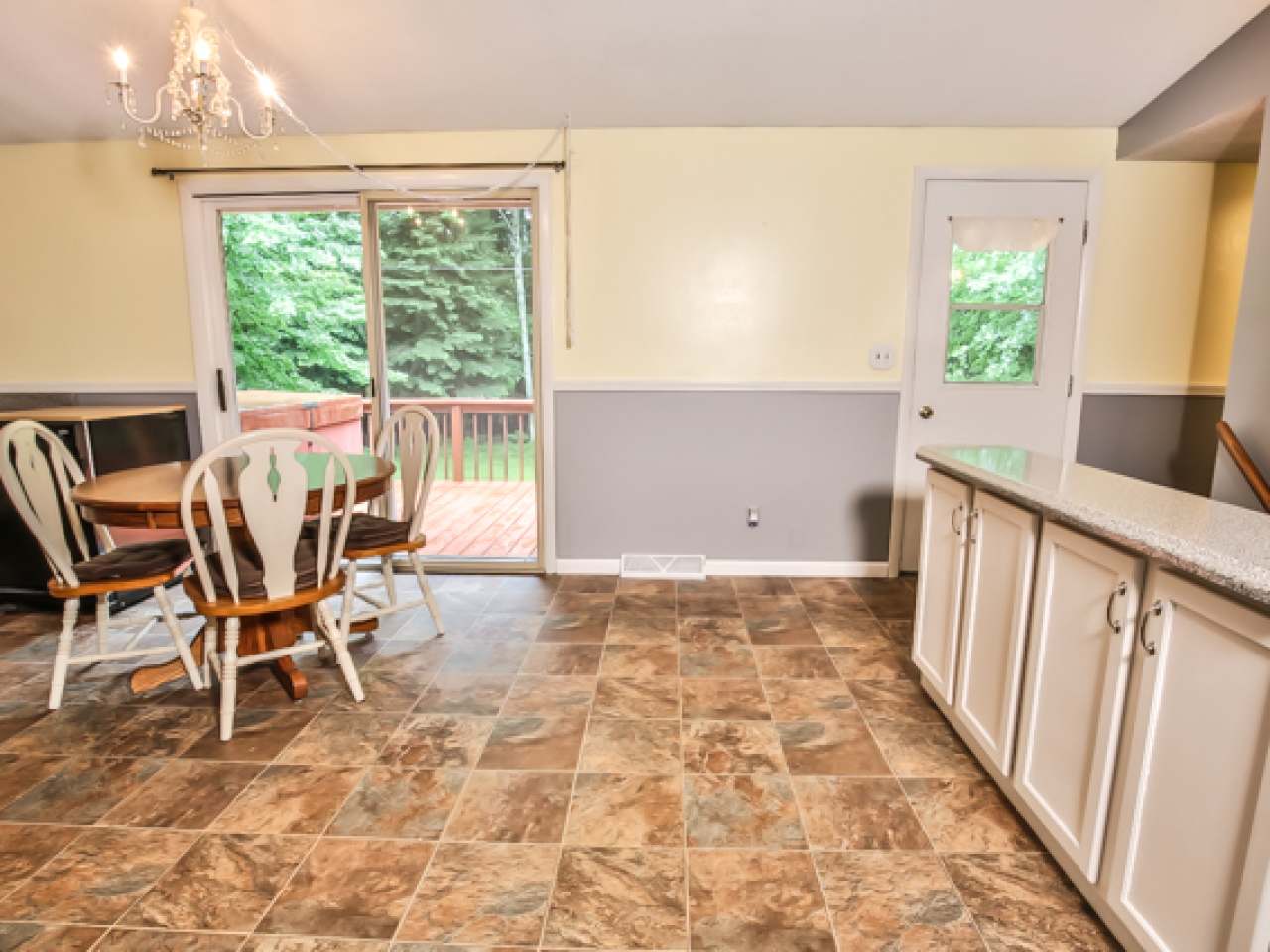 4725 Gladys Street Rhinelander, WI 54501 - Photo 7 of 32 Gallery Image 7