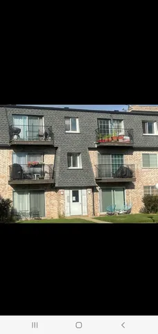 $2,000 | 9460 Bay Colony Drive, Unit 3N, Des Plaines, IL 60016