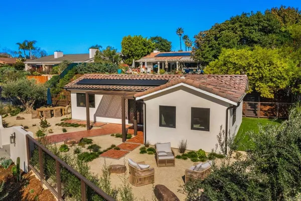 $5,500 | 2087 Via Ladeta, La Jolla, CA 92037