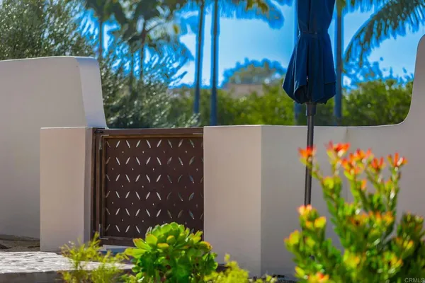 $5,500 | 2087 Via Ladeta, La Jolla, CA 92037