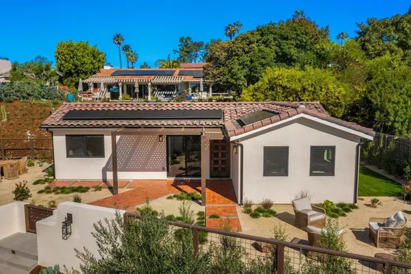$5,500 | 2087 Via Ladeta, La Jolla, CA 92037
