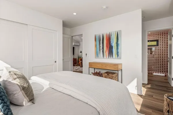 $5,500 | 2087 Via Ladeta, La Jolla, CA 92037