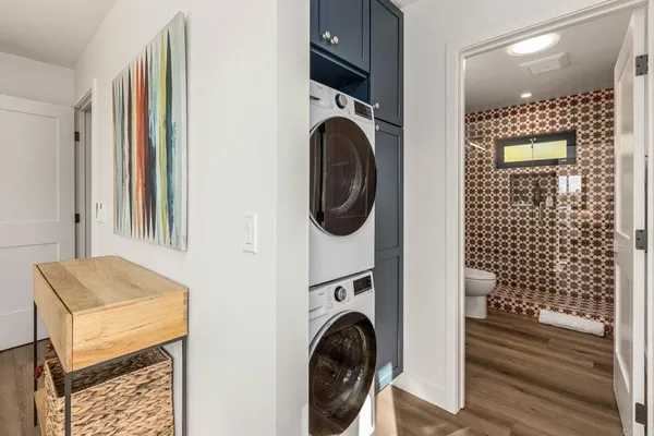 $5,500 | 2087 Via Ladeta, La Jolla, CA 92037