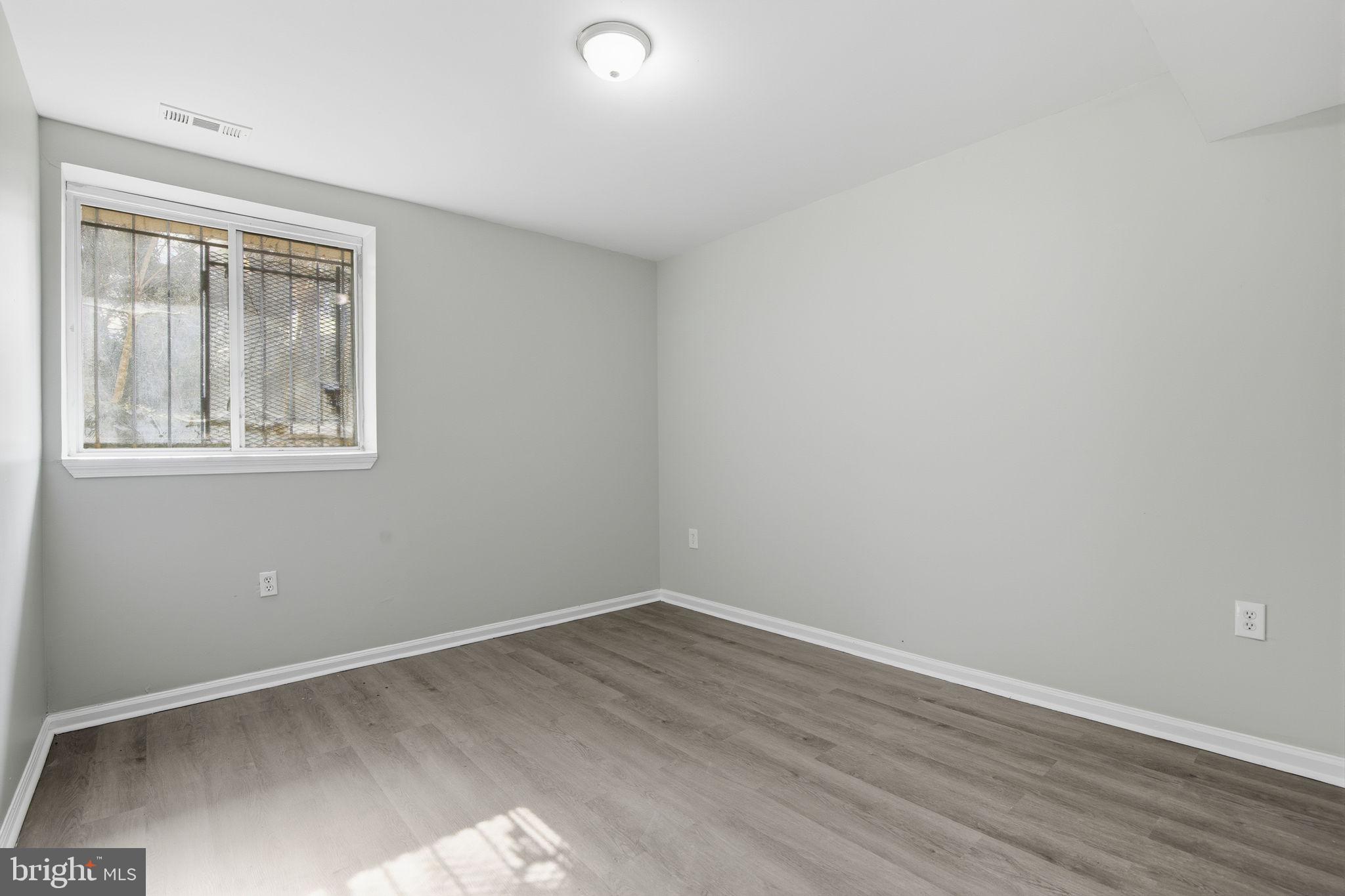 1405 Howard Road Southeast Washington, DC 20020 - Photo 19 of 46