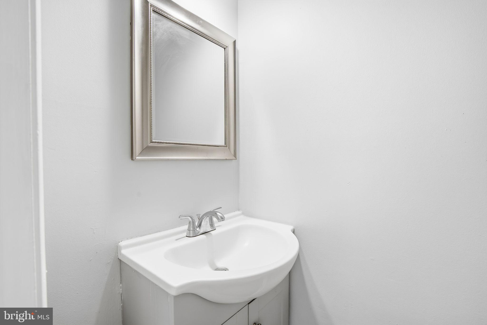 1405 Howard Road Southeast Washington, DC 20020 - Photo 8 of 46