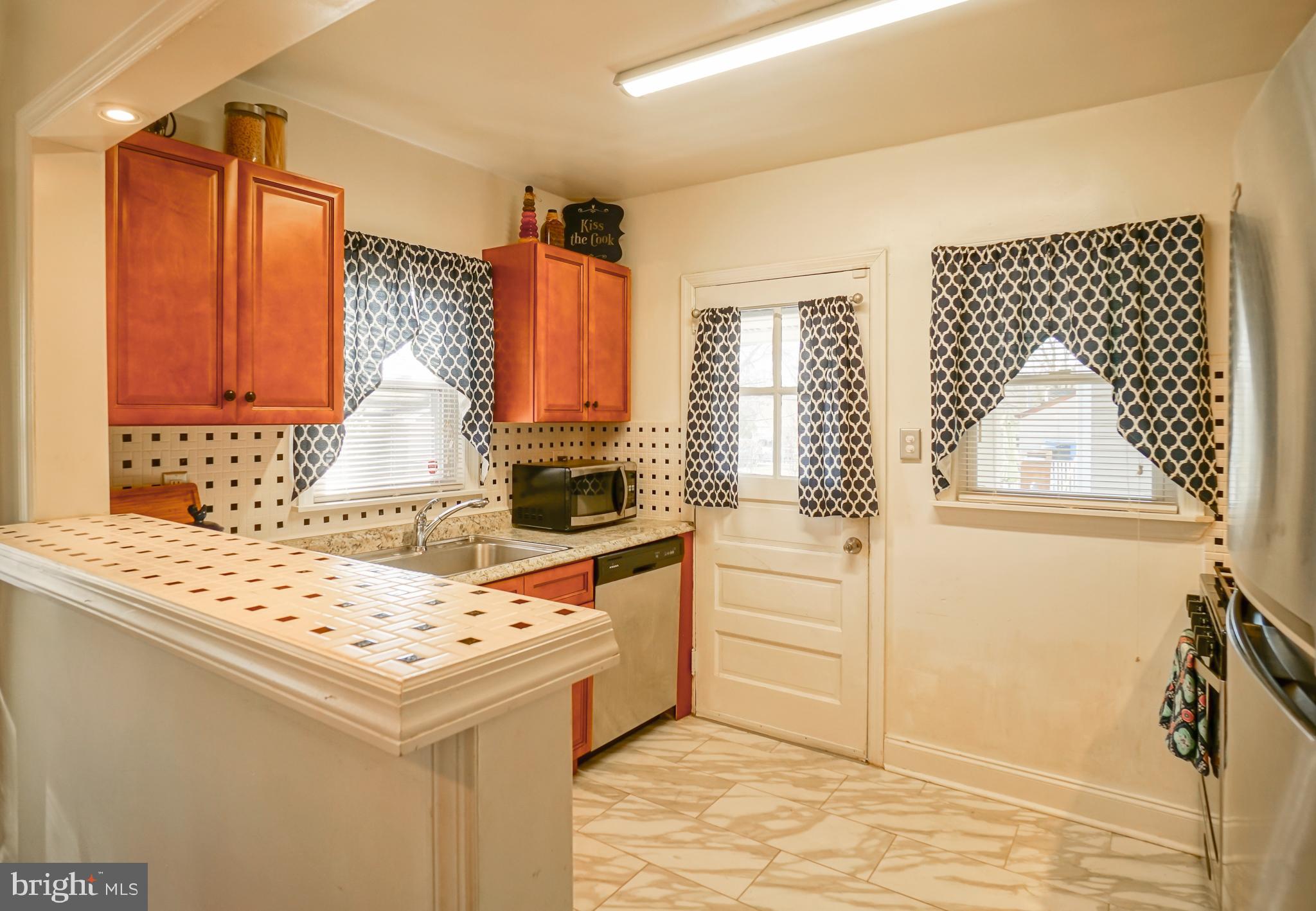1206 Lower Ferry Road Trenton, NJ 08618 - Photo 7 of 19 Kitchen