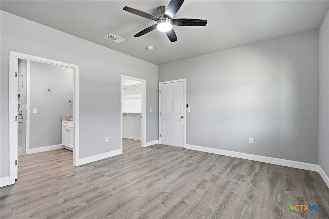 475 Cross Road Kingsbury, TX 78638 - Photo 9 of 24 Primary bedroom
