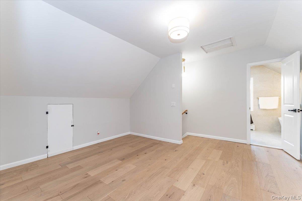 41 Oregon Road South West Babylon, NY 11704 - Photo 19 of 31
