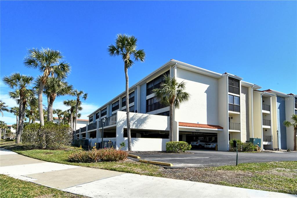 1651 Beach Road, Unit 408 Englewood, FL 34223 - Photo 6 of 46 Gallery Image 6