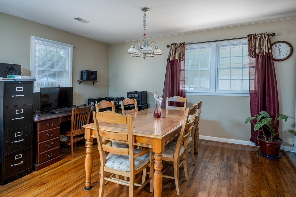 566 Clifton Road Sumter, SC 29153 - Photo 8 of 30 Gallery Image 8