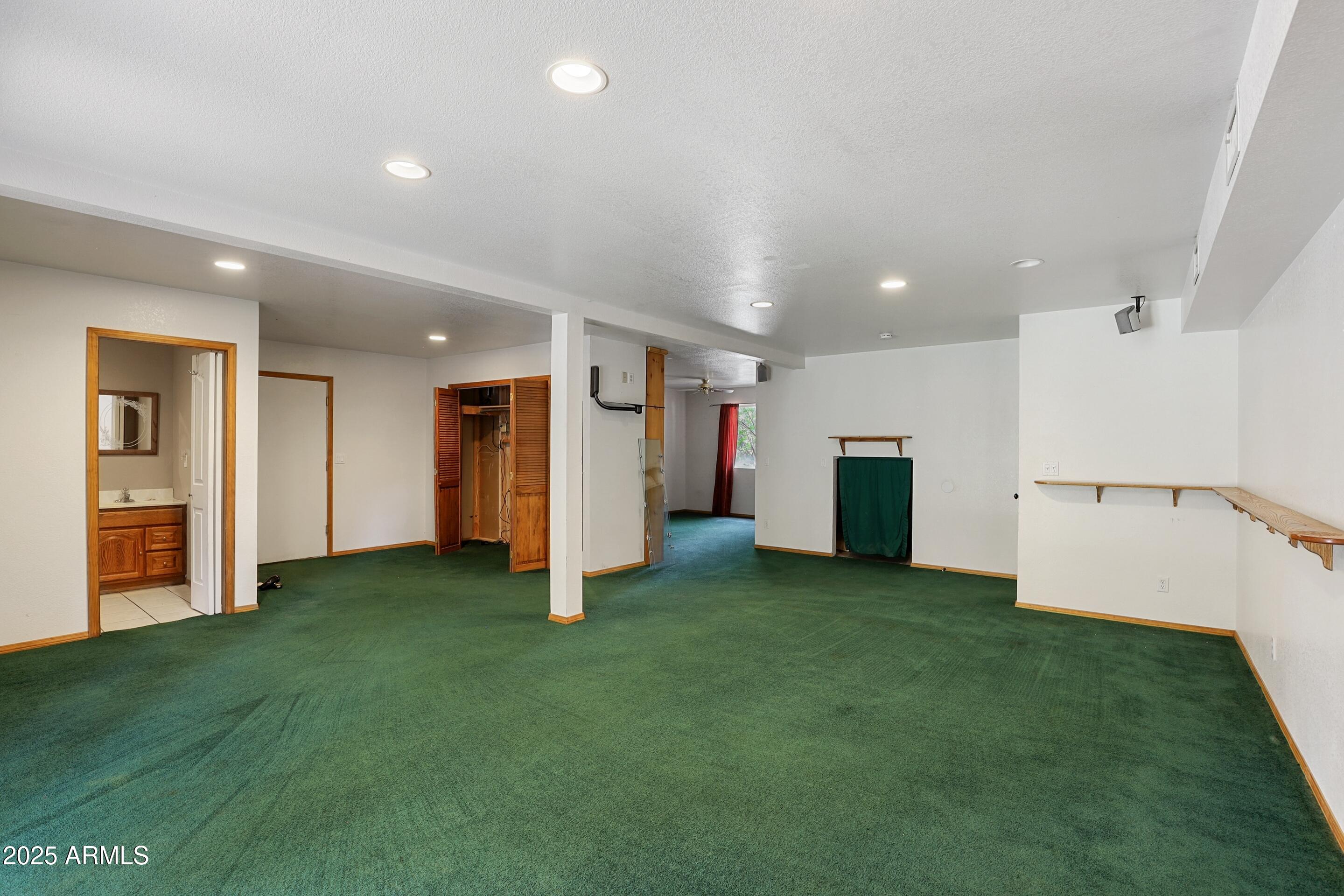 1506 North Easy Street Payson, AZ 85541 - Photo 7 of 17 a view of a livingroom with a fireplace