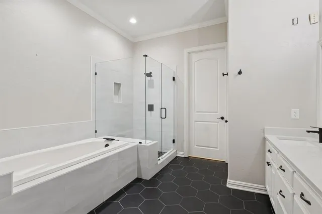 $4,500 | 5200 Longview Street, Dallas, TX 75206