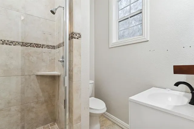 $4,500 | 5200 Longview Street, Dallas, TX 75206